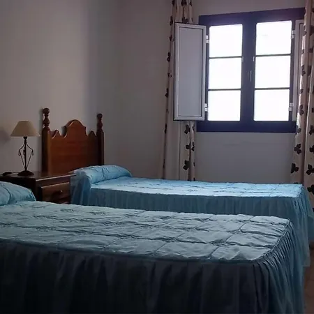 Apartment Sleeps 4 Wifi Orzola